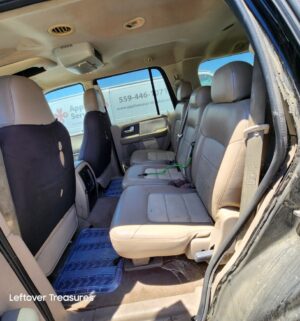 c164- 2004 Ford Expedition. Eddie Bauer Sport Utility 4D. V8, 5.4L. Automatic. 2WD. Does not run. Sold w/ Pink Slip Clean Title - Image 25