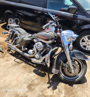 c165- 1994 Harley Davidson Road King Motorcyle & 1995 Bushtee Trailer. Pink Slip Transfer on Both
