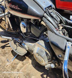 c165- 1994 Harley Davidson Road King Motorcyle & 1995 Bushtee Trailer. Pink Slip Transfer on Both - Image 6