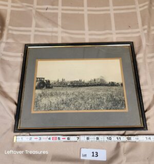 d13- vintage threshing scene