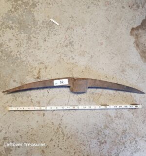 d32- Miners Pick Axe Head