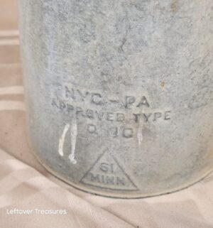 d42- galvanized metal oil dispenser - Image 3