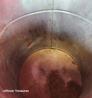 d47- red Justrite Oily Waste Can - Image 2