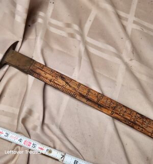 d62- 1950s French walnut vide-poche wantage rod, gauging rod, or dipping rule - Image 4