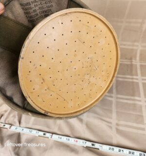 d64- vintage US Military collapsible canvas shower bucket - Image 3