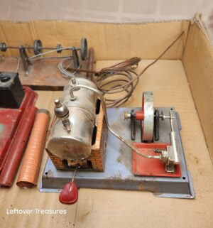 d66- antique steam engine toys - Image 3