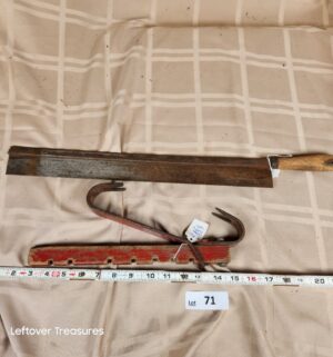 d71- antique beet knife, long saw - Image 1