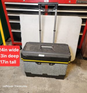 d97- Stanley branded rolling tool box