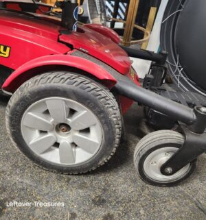 c162- 2018 Jazzy Select 6 Power Chair w/ Charger. Fully Tested? Battery replacement is needed. - Image 12