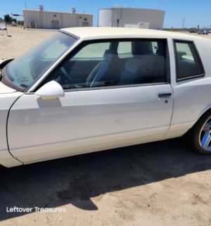 c166- 1986 Chevrolet Monte Carlo Coupe. Bill of sale. Non Running. Sold AS IS WHERE IS - Image 4