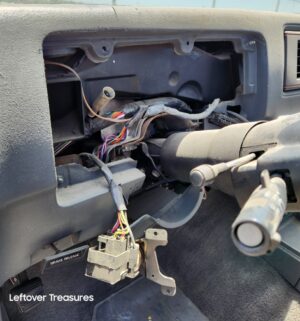 c166- 1986 Chevrolet Monte Carlo Coupe. Bill of sale. Non Running. Sold AS IS WHERE IS - Image 10