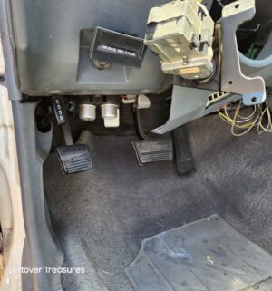 c166- 1986 Chevrolet Monte Carlo Coupe. Bill of sale. Non Running. Sold AS IS WHERE IS - Image 17