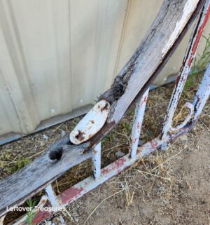 d129- antique Wagon Wheel Gate - Image 3