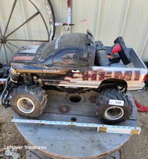 d139- New Bright 1:6 scale Dodge Ram Hemi monster truck