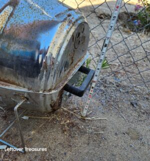 d149- Americana Grills Keg-A-Que charcoal grill - Image 3