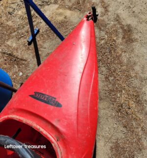 d154- red Perception Swifty 3.1 kayak - Image 4