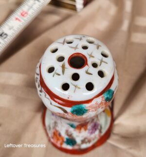 d169- hand-painted porcelain hat pin holder featuring a Geisha girl theme - Image 3