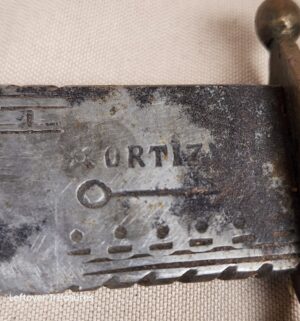 d199- vintage Mexican-style fighting knife. Stamped ORTIZ - Image 3