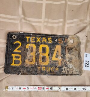d222- 1954 Texas Truck Plate - Image 1