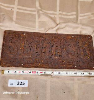 d225- California 1929 License Plate - Image 1