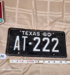 d226- 1960 Texas License Plate - Image 1