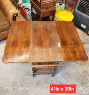 d232- vintage Colonial-style wood tea trolley - Image 5