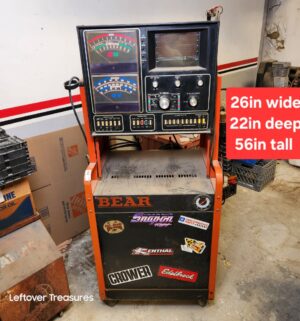 d235- vintage Bear Dyna Vision Engine Analyzer system Model 40-186. Powers on and works - Image 1